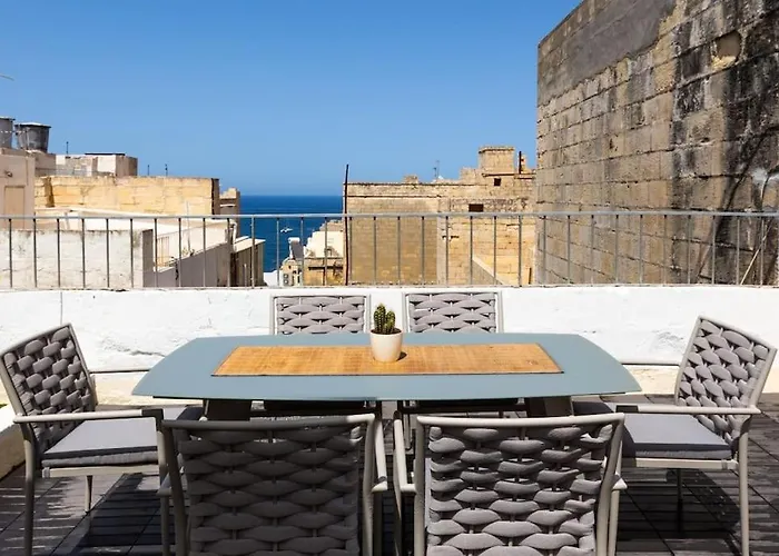 Archbishop Loft With Terrace. Apartment Valletta