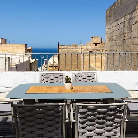 Archbishop Loft With Terrace. Apartman Valletta